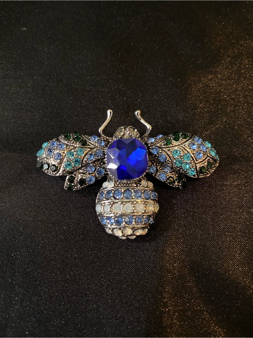 Blue Crystal Bee Brooch - Elegant Women's Jewelry